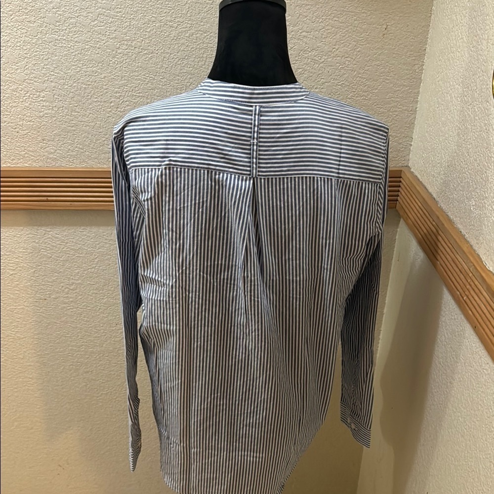 Cargo Crew Women  Will Collarless Blue & White Striped Button Down Shirt Size 12 - Picture 9 of 12